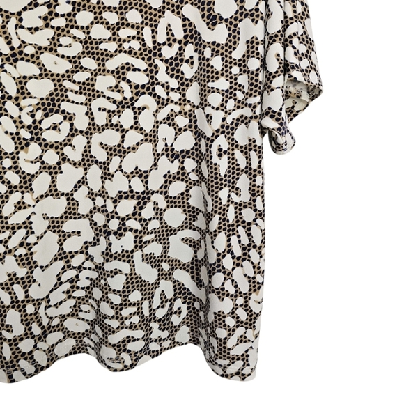 Clara Sunwoo Leopard Print Scoop Neck Relaxed Fit Popover Blouse White Tan Large - Picture 10 of 12